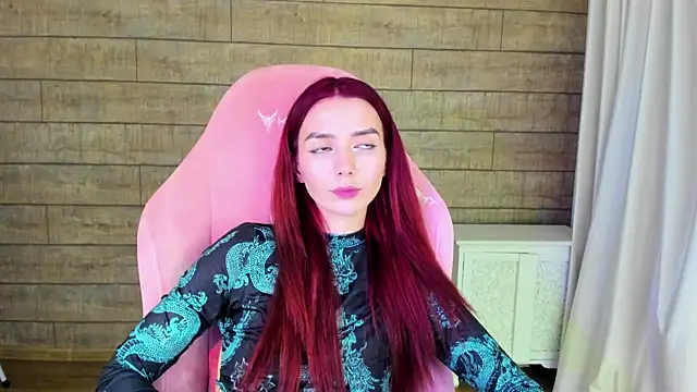 VanessaVienne Adlı Modelin Canlı XXX Sohbeti