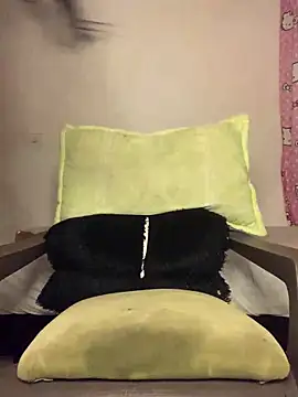 Estefani_32's Live XXX Chat
