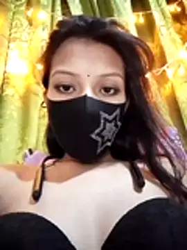 Maliha_Chowdhury 即時 XXX 聊天