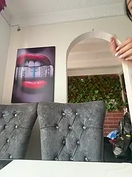 Czat XXX na żywo – Niky_777