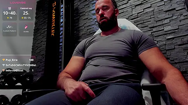 Онлайн чат XXX David_Big_Daddy