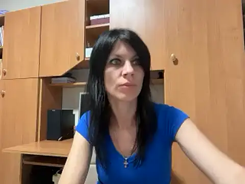 Czat XXX na żywo – InjaAtHome
