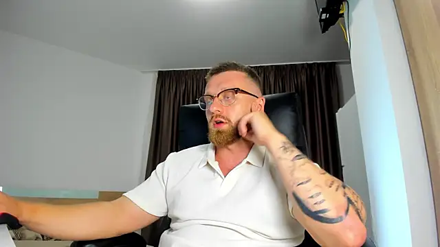 Findom_guy 라이브 XXX 채팅