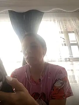 XXX chat uživo modela HeyAmaraa