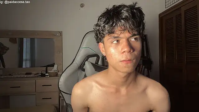 OopsAgain_ Live XXX-chat