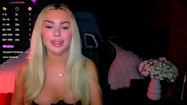 Ayla__Demir live XXX chat