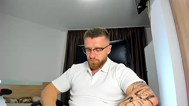 Онлайн чат XXX Findom_guy