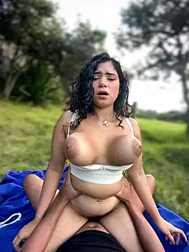 Simone_Miller – Naživo XXX chat