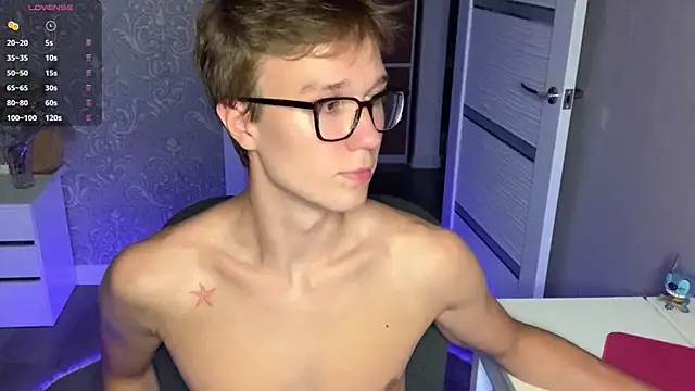 yyyyesssbb 现场XXX聊天