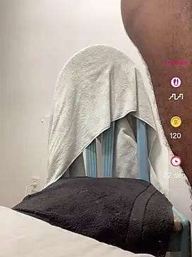Lucascacaca Adlı Modelin Canlı XXX Sohbeti