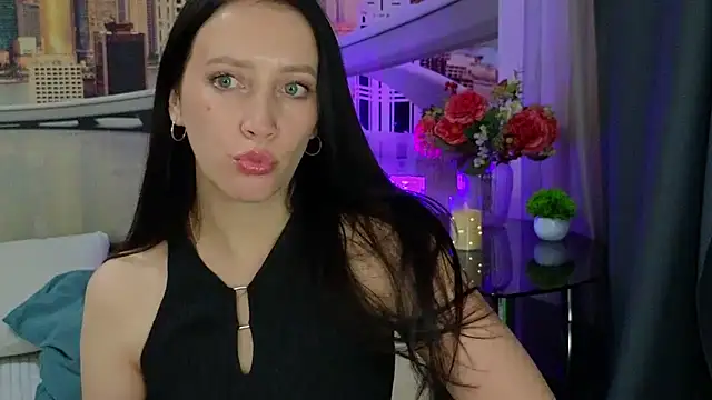 دردشة MonicaSweetx الجنسية المباشرة