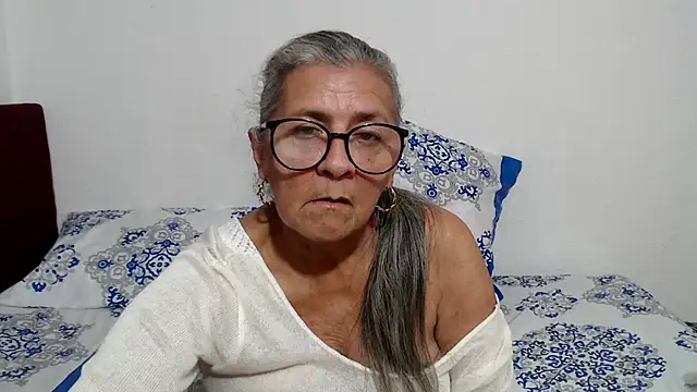 candy_mature_ live XXX chat