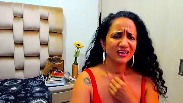 צ'אט XXX בשידור חי של alaskmiller1
