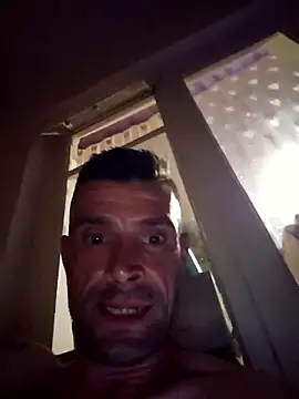 Schkodnik Adlı Modelin Canlı XXX Sohbeti