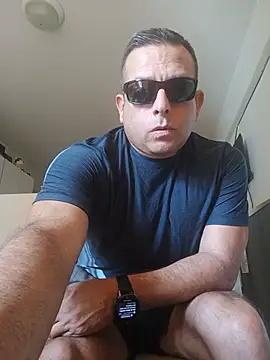 chicoguapo8 Live XXX-Chat