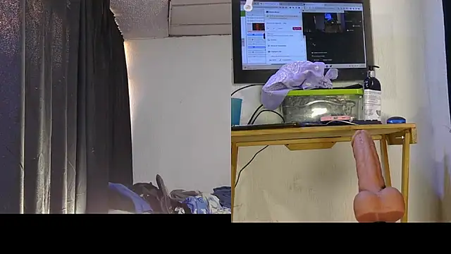 Backdoor_NewbieのライブXXXチャット