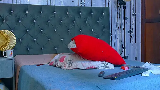 XXX chat uživo modela Alex_Bloom