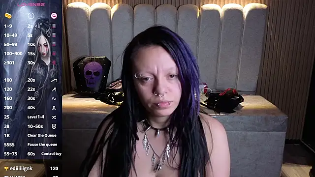 Chat +18 de Belladonna_trix ao vivo