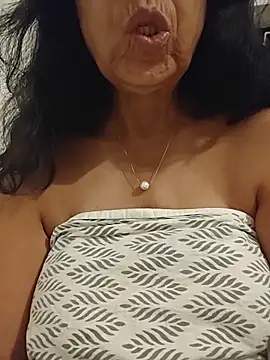 XXX chat uživo modela NakedMILFx