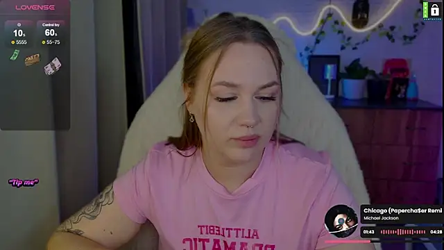 -LinaLove- Chat XXX in diretta
