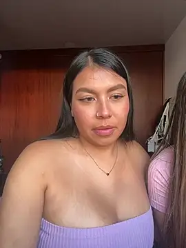 Iam-sophia27 Adlı Modelin Canlı XXX Sohbeti