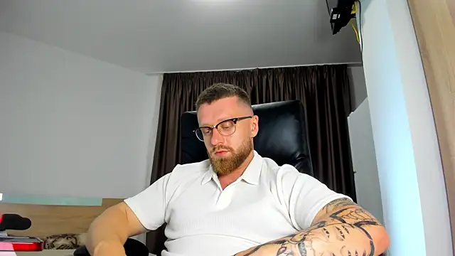 XXX chat uživo modela Findom_guy