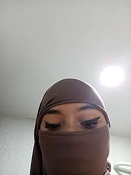 Chat +18 de Samira_1 ao vivo