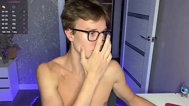 Pokazy przed kamerką – yyyyesssbb