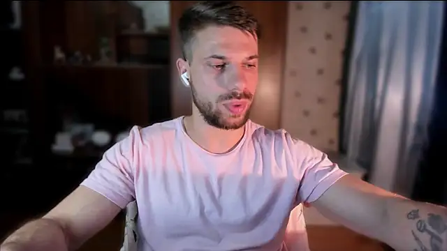Tony_Wolf Adlı Modelin Canlı XXX Sohbeti