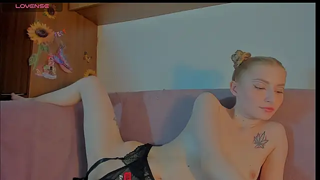 LizzyJordansxox Adlı Modelin Canlı XXX Sohbeti