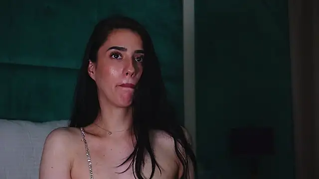 AmeliaJune's Live XXX Chat