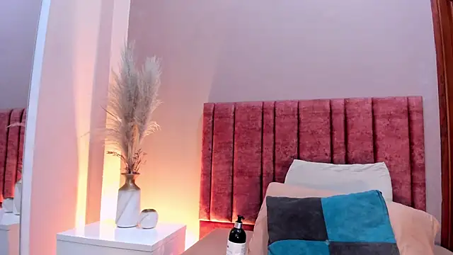 XXX chat uživo modela AnnSmith_