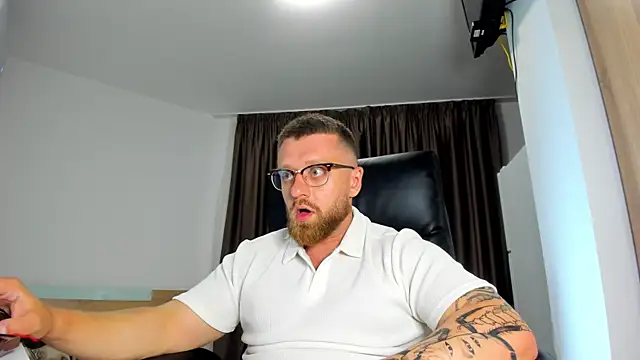 Findom_guy: онлайн-секс-чат