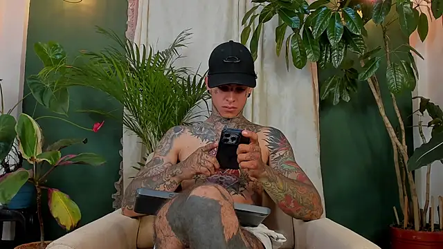 Czat XXX na żywo – Aron_ford