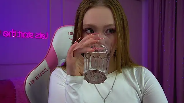 AgataFoxley Chat XXX live