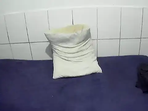XXX chat uživo modela pierdona