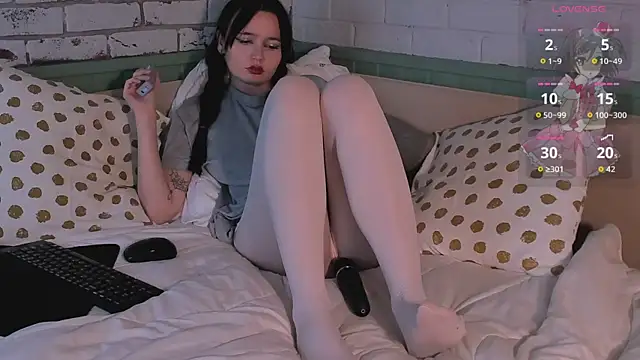 Tomie_Kawakami's Live XXX Chat