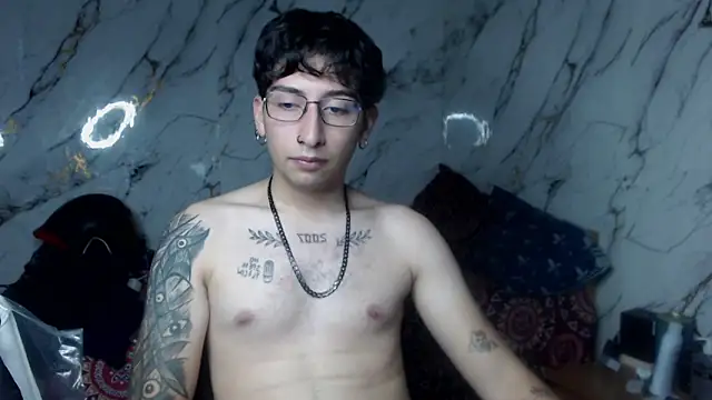 Show de Adrian_Kane na webcam