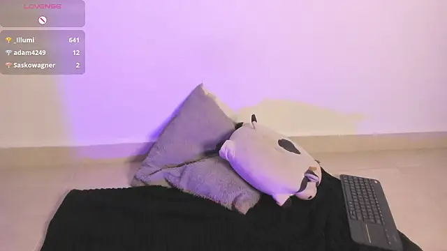 Luna-Chann's Live XXX Chat