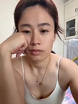 saozi666 网络视讯表演