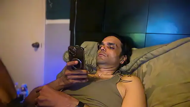 Chat XXX en directo de icebergslim281