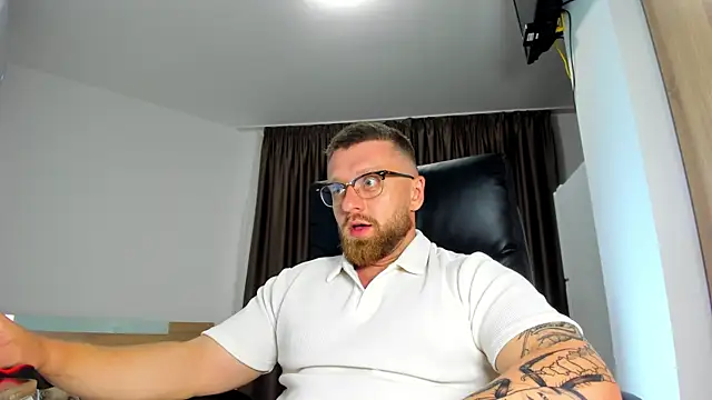 Онлайн чат XXX Findom_guy