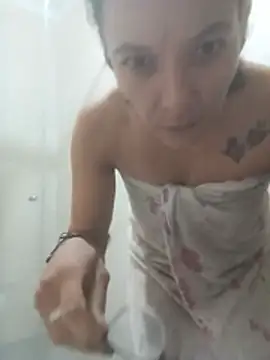 LunaArias – Naživo XXX chat