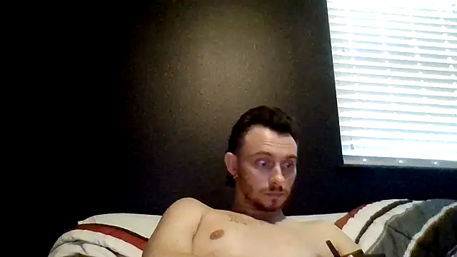 Chat XXX en directo de Mikecloudyhawk