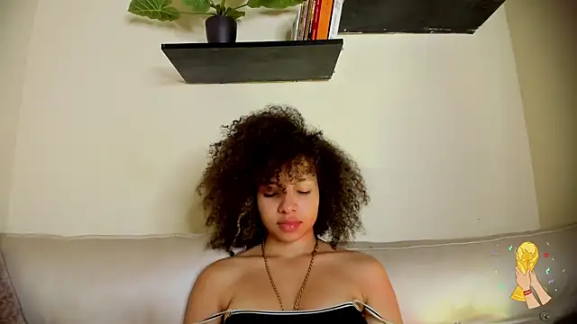 sofia_kay élő XXX-chatje