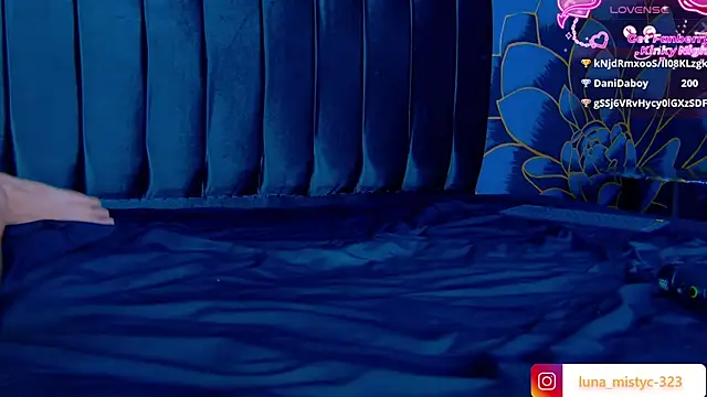 Chat +18 de Lunamistyc ao vivo