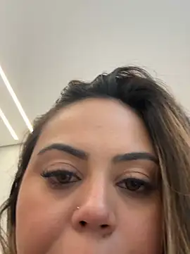 Chat XXX en directo de lariic