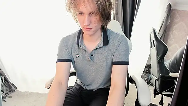 FinnBevn Live XXX chat