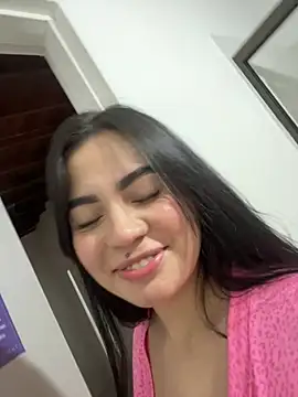 Chat +18 de eliza_pink24 ao vivo