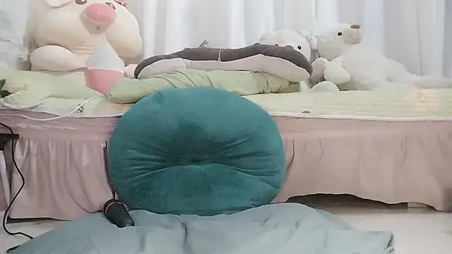 Chat +18 de Bun_Bee ao vivo